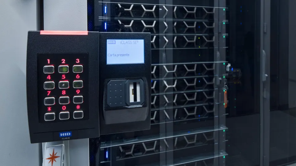 Data Center Extension - Services and Solutions | Data Centers